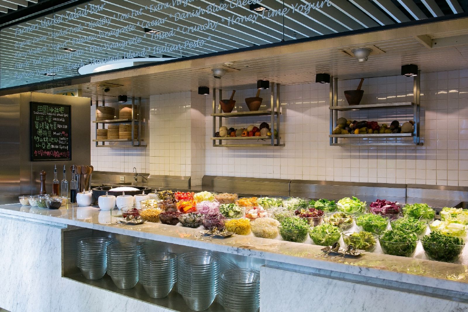 *富邦國賓聯名卡 尊榮獨享 滿額獻禮